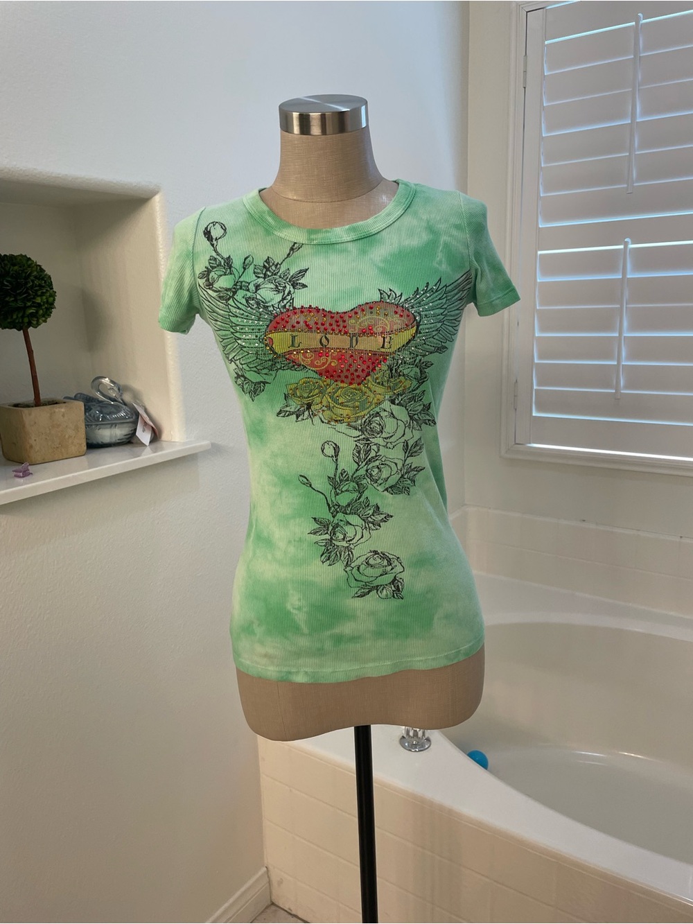 Green Tie-Dye Heart Biker Emo style Women's Tee Y2K top